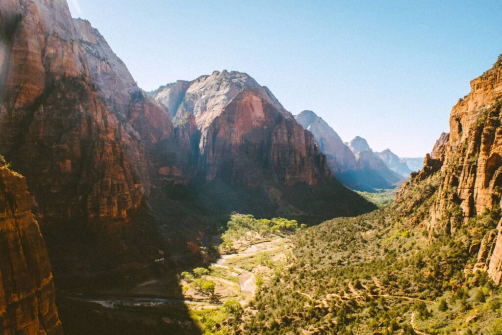 15 USA Bucket List Destinations to Visit Once 10 katie musial CtzRs9ySRws unsplash 1 15 USA Bucket List Destinations to Visit Once