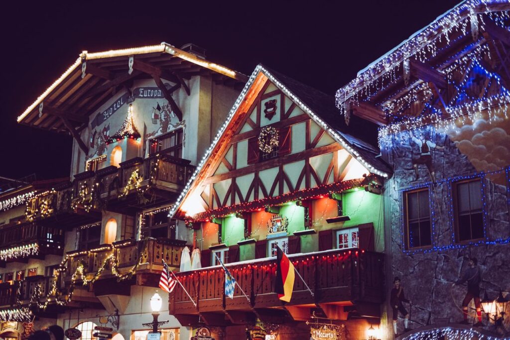 Leavenworth Christmas Town — Christmas towns in the USA Christmas lights on Bavarian-style buildings in Leavenworth, Washington — Christmas towns in the USA