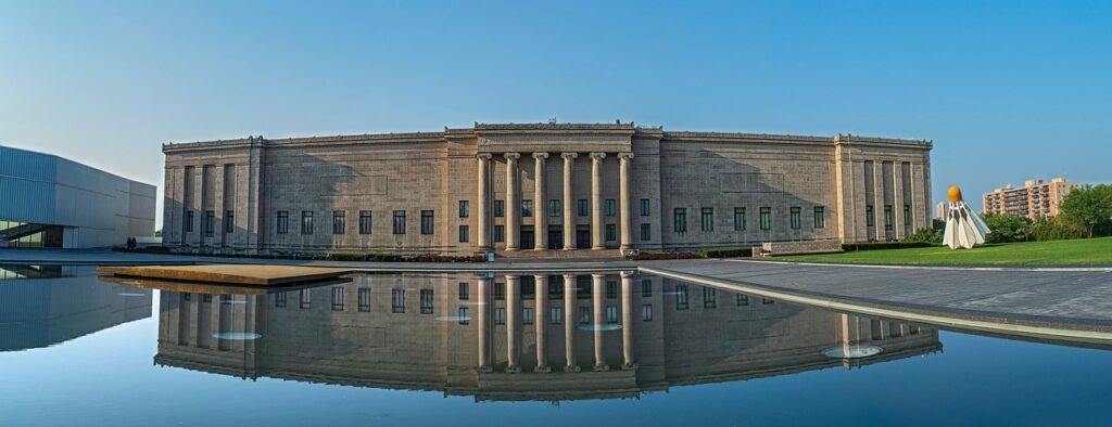 Nelson-Atkins Museum of Art — cheap places to travel in USA Nelson-Atkins Museum of Art in Kansas City, Missouri — cheap places to travel in USA