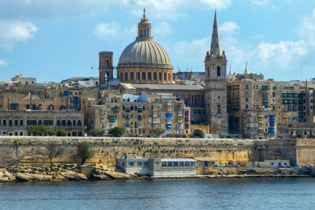 Valletta, Malta - A Historic Gem — Europe travel destinations Valletta, Malta showcasing historic architecture and harbor views — Europe travel destinations