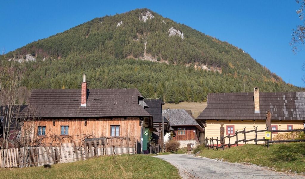 Vlkolínec: Traditional Rural Slovakia — places to visit in Slovakia Traditional wooden houses in Vlkolínec, Slovakia — places to visit in Slovakia